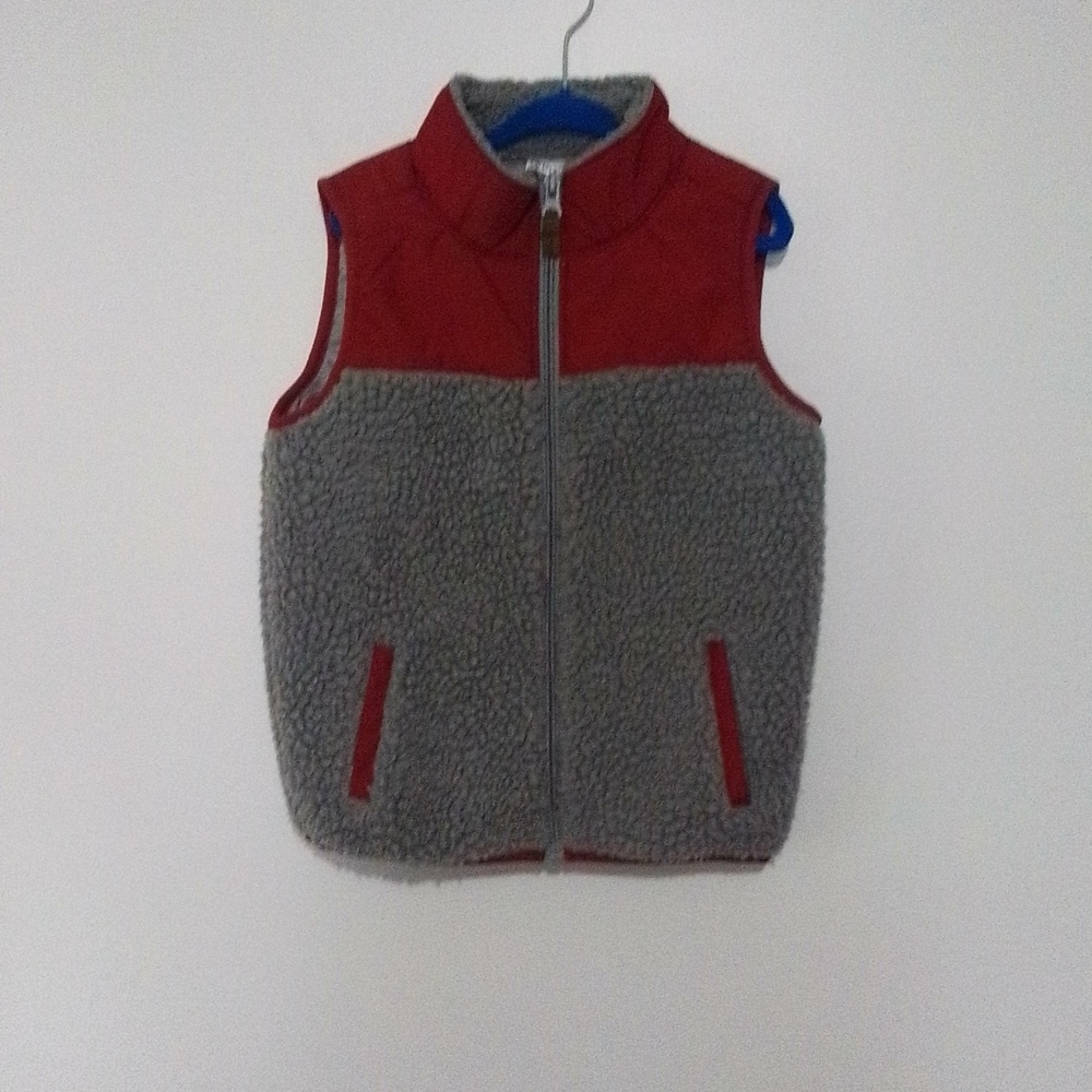 Carter's boys 5T burgundy and gray fleece vest